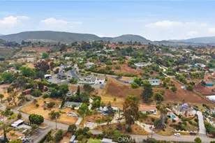 403 Estrelita, Vista, CA 92084 - Photo 31