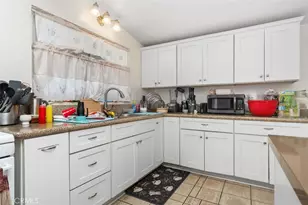 2113 W Niobe, Anaheim, CA 92804 - Photo 15