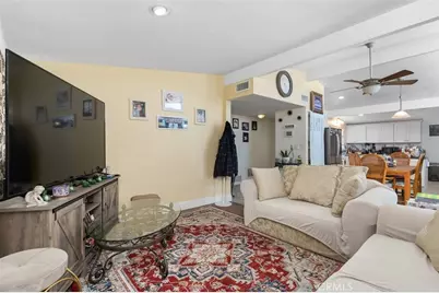 2113 W Niobe, Anaheim, CA 92804 - Photo 7