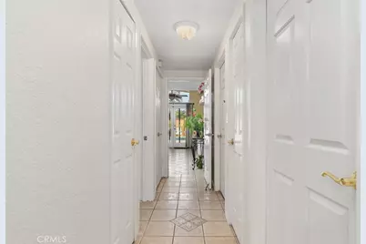 2113 W Niobe, Anaheim, CA 92804 - Photo 19