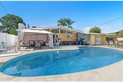 2113 W Niobe, Anaheim, CA 92804 - Photo 29