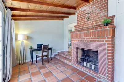 317 N Beachwood Avenue, Burbank, CA 91506 - Photo 23
