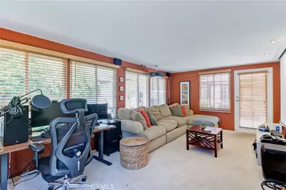 317 N Beachwood Avenue, Burbank, CA 91506 - Photo 33