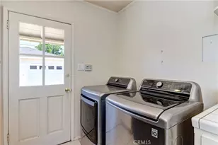 317 N Beachwood Ave, Burbank, CA 91506 - Photo 13