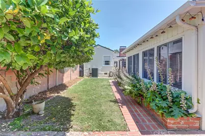 317 N Beachwood Avenue, Burbank, CA 91506 - Photo 35
