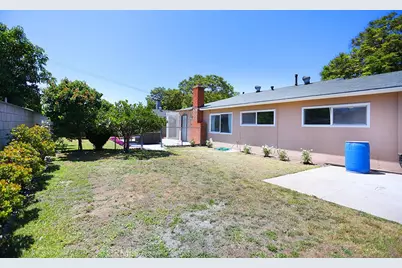 1504 W Kimberly Avenue, Anaheim, CA 92802 - Photo 35