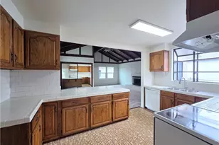 6250 Lemon, Long Beach, CA 90805 - Photo 9