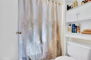 16991 Escala, Victorville, CA 92395 - Photo 35