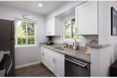 3500 S Greenville Street #H4, Santa Ana, CA 92704 - Photo 5