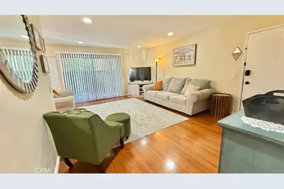18350 Hatteras #176, Tarzana, CA 91356 - Photo 13