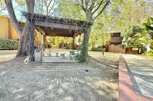 18350 Hatteras, Tarzana, CA 91356 - Photo 29