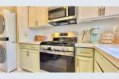 18350 Hatteras #176, Tarzana, CA 91356 - Photo 9