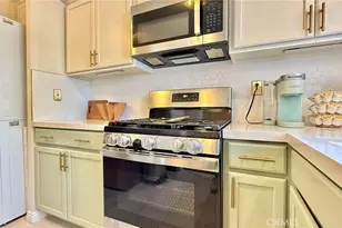 18350 Hatteras, Tarzana, CA 91356 - Photo 9