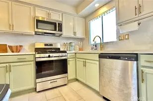 18350 Hatteras, Tarzana, CA 91356 - Photo 7