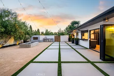 3000 Country Club Drive, Costa Mesa, CA 92626 - Photo 5