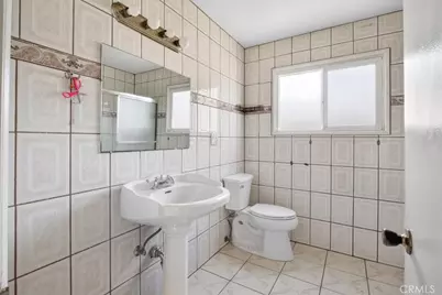 2114 Orange Avenue, Santa Ana, CA 92707 - Photo 13