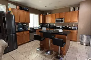 27742 Hollyoak, Menifee, CA 92585 - Photo 3