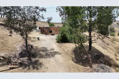 23299 Lawson, Corona, CA 92883 - Photo 3