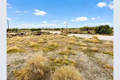 155 Del Rosa, Pinon Hills, CA 92372 - Photo 3