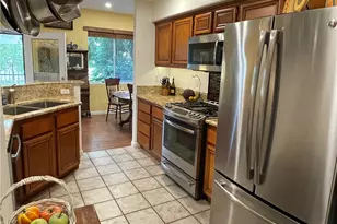 12817 Ternberry Ct, Tustin, CA 92782 - Photo 9