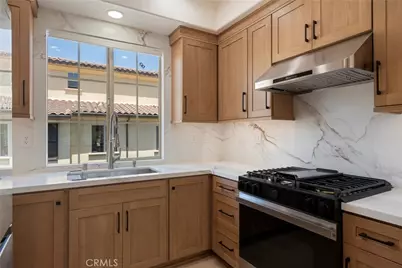 33 Silverado, Irvine, CA 92618 - Photo 9