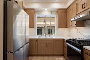 33 Silverado, Irvine, CA 92618 - Photo 7