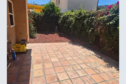 7552 Thousand Oaks, Tujunga, CA 91042 - Photo 33