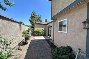 586 Diamond Ct, Upland, CA 91786 - Photo 9