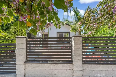 10621 Kalmia, Los Angeles, CA 90002 - Photo 11