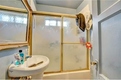 926 Spence, Los Angeles, CA 90023 - Photo 25
