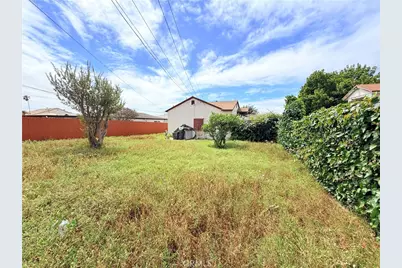 10846 S Manhattan, Los Angeles, CA 90047 - Photo 1