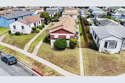 10846 S Manhattan, Los Angeles, CA 90047 - Photo 7