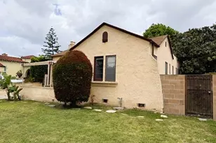 9432 S Hobart Blvd, Los Angeles, CA 90047 - Photo 15