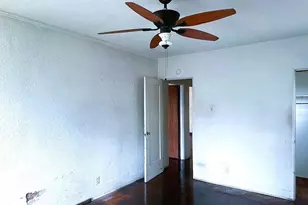 9432 S Hobart Blvd, Los Angeles, CA 90047 - Photo 13