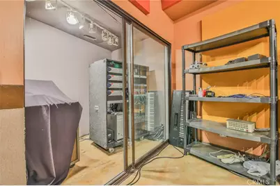 5221 E Beverly Boulevard, Los Angeles, CA 90022 - Photo 33