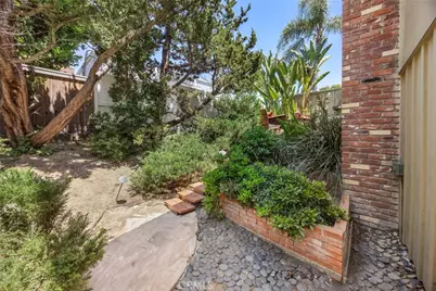 1601 Avolencia, Fullerton, CA 92835 - Photo 45