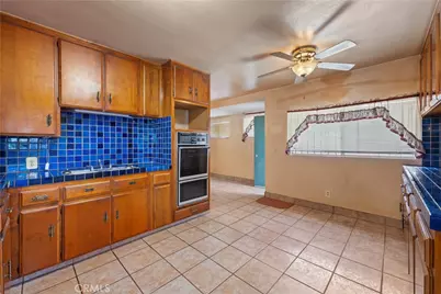 10425 Pace, Los Angeles, CA 90002 - Photo 7