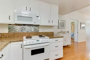 13361 N Fairfield Ln, Seal Beach, CA 90740 - Photo 17