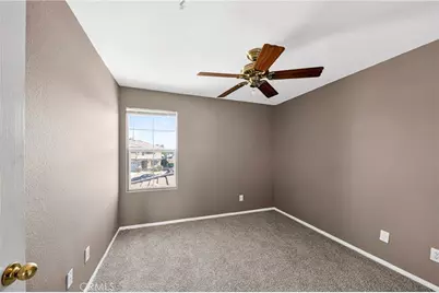 13889 Misty, Victorville, CA 92392 - Photo 33