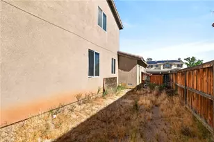 13889 Misty, Victorville, CA 92392 - Photo 45