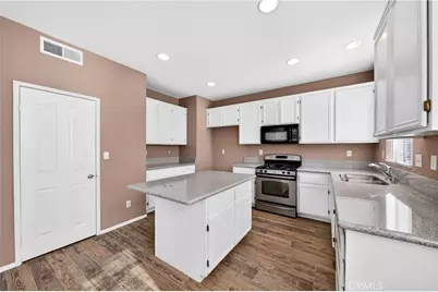 13889 Misty, Victorville, CA 92392 - Photo 17