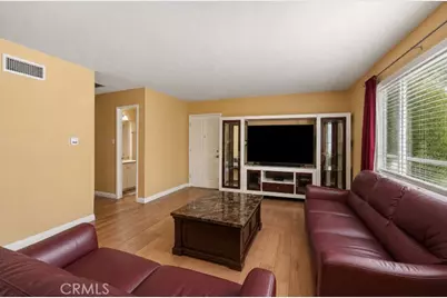 18601 Collins #D30, Tarzana, CA 91356 - Photo 5