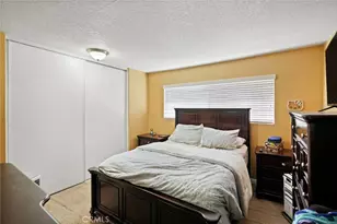 18601 Collins, Tarzana, CA 91356 - Photo 13