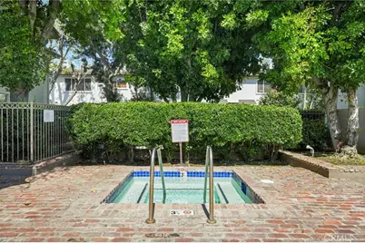18601 Collins #D30, Tarzana, CA 91356 - Photo 21