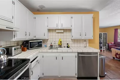 18601 Collins #D30, Tarzana, CA 91356 - Photo 7