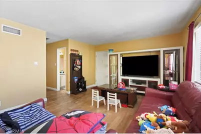 18601 Collins #D30, Tarzana, CA 91356 - Photo 5