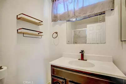 895 W Crestview, Corona, CA 92882 - Photo 39