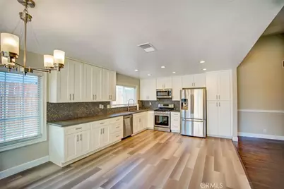 895 W Crestview, Corona, CA 92882 - Photo 25