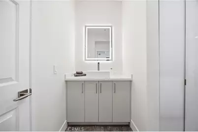 15455 Sherman Way #27, Van Nuys, CA 91406 - Photo 19