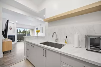 15455 Sherman Way #27, Van Nuys, CA 91406 - Photo 9